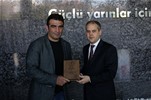 Bakan Akif Çağatay Kılıç, Şampiyonlar Onur Konuğumuz programının ikincisinde eski Olimpiyat-Paralimpik Madalyalı Dünya ve Avrupa Şampiyonu sporcularla bir araya geldi.
