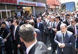 Başbakan Recep Tayyip Erdoğan ve Bakan Çağatay Kılıç, Trabzon'da vatandaşları selamladı.