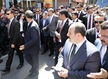 Başbakan Recep Tayyip Erdoğan ve Bakan Çağatay Kılıç, Trabzon'da vatandaşları selamladı.