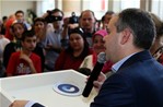 Gençlik ve Spor Bakanı Akif Çağatay Kılıç, Samsun Canik İlçe Belediye Başkanlığı'nda düzenlenen bayramlaşma törenine katıldı.