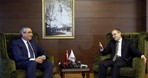Gençlik ve Spor Bakanı Akif Çağatay Kılıç, Türkiye Milli Olimpiyat Komitesi Başkanı Uğur Erdener 'i makamında kabul etti.
