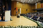 Başbakan Ahmet Davutoğlu ve Gençlik ve Spor Bakanı Akif Çağatay Kılıç, 19 Mayıs Üniversitesi'nin yeni akademik yılı açılış törenine katıldı.