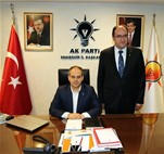Gençlik ve Spor Bakanı Akif Çağatay Kılıç, AK Parti Eskişehir İl Başkanlığı'nı ziyaret etti.