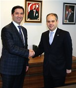 Gençlik ve Spor Bakanı Akif Çağatay Kılıç, Brüksel'deki temasları çerçevesinde AK Parti Brüksel temsilciliğini ziyaret etti.
