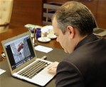 Gençlik ve Spor Bakanı Akif Çağatay Kılıç, Anadolu Ajansı tarafından düzenlenen Yılın Fotoğrafı Oylamasına katıldı.