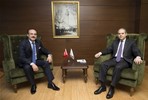 Gençlik ve Spor Bakanı Akif Çağatay Kılıç, Başbakanlık Müşaviri ve YTB Eski Başkanı Kemal Yurtnaç 'ı makamında kabul etti.