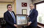 Gençlik ve Spor Bakanı Akif Çağatay Kılıç, Ak Parti 5. Olağan İl Kongresi'ne katılmak için geldiği Amasya'da Belediye Başkanı Cafer Özdemir'i makamında ziyaret etti.
