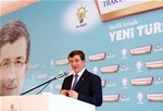 Başbakan Ahmet Davutoğlu ile Gençlik ve Spor Bakanı Akif Çağatay Kılıç, Ak Parti Kadın Kolları Trakya Kadın Buluşması'na katıldı.
