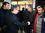Gençlik ve Spor Bakanı Akif Çağatay Kılıç, Gümüşhane'nin Kürtün ilçesinde vatandaşlarla sohbet etti.