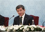 Başbakan Ahmet Davutoğlu ile Gençlik ve Spor Bakanı Akif Çağatay Kılıç, Onuncu Kalkınma Planı Öncelikli Dönüşüm Programları 3. Basın Toplantısına katıldı.