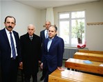 Gençlik ve Spor Bakanı Akif Çağatay Kılıç, Samsun Tekkeköy Büyülü İlköğretim Okulu'nu ziyaret etti.