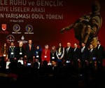 Cumhurbaşkanı Recep Tayyip Erdoğan ile Gençlik ve Spor Bakanı Akif Çağatay Kılıç, Birlik Vakfı tarafından düzenlenen “Çanakkale Ruhu ve Gençlik” konulu kompozisyon yarışması ödül törenine katıldı.