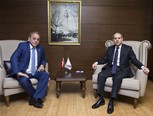Gençlik ve Spor Bakanı Akif Çağatay Kılıç, Taksim Spor Kulübü yöneticilerini makamında kabul etti.