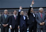 Başbakan Ahmet Davutoğlu ile Gençlik ve Spor Bakanı Akif Çağatay Kılıç, Ak Parti Samsun Mitingine katıldı.
