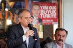 Gençlik ve Spor Bakanı Akif Çağatay Kılıç, Samsun Kavak İlçesi Toptepe Civar Mahallelerin katılımıyla yapılan toplantıya katıldı.