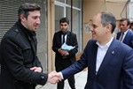 Gençlik ve Spor Bakanı Akif Çağatay Kılıç, Samsun'un Canik İlçesi'nde esnaf ziyaretinde bulundu.