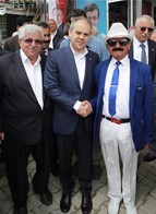 Gençlik ve Spor Bakanı Akif Çağatay Kılıç, Samsun'un Asarcık İlçesi Ak Parti Seçim Koordinasyon Merkezi'ni ziyaret etti.