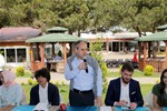 Gençlik ve Spor Bakanı Akif Çağatay Kılıç, Samsun'un Atakum İlçesinde ilk defa oy kullanacak gençlerle bir araya geldi.