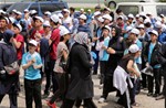 Gençlik ve Spor Bakanı Akif Çağatay Kılıç, DOĞA-DER gençlerinin yapacağı yürüyüşün başlangıç startını verdi.