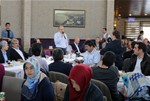 Gençlik ve Spor Bakanı Akif Çağatay Kılıç, Memur - Sen üyeleri ile kahvaltıda bir araya geldi.