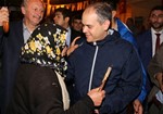  Gençlik ve Spor Bakanı Akif Çağatay Kılıç, Samsun'un İlkadım İlçesi Karadamut (Çatkaya) Mahallesi'nde hemşehrileri ile bir araya geldi.