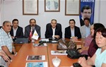 Gençlik ve Spor Bakanı Akif Çağatay Kılıç, Ak Parti Yakakent İlçe Başkanlığı'nı ziyaret etti.