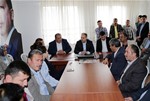 Gençlik ve Spor Bakanı Akif Çağatay Kılıç, Ak Parti Ladik İlçe Başkanlığı'nı ziyaret etti.