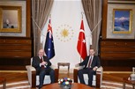 Cumhurbaşkanı Recep Tayyip Erdoğan ile Gençlik ve Spor Bakanı Akif Çağatay Kılıç, Avusturalya Genel Valisi Sir Peter John Cosgrove'u Cumhurbaşkanlığı Külliyesi'nde düzenlenen resmi törenle karşıladı.