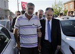 Gençlik ve Spor Bakanı Kılıç, şehit Jandarma Komando Çavuş Latif Adıgüzel’in ailesine taziye ziyaretinde bulundu.