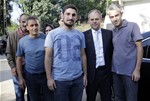 Gençlik ve Spor Bakanı Akif Çağatay Kılıç, Samsun'un Badırlı Mahallesi'nde hemşehrileri ile bayramlaştı.