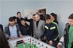 Gençlik ve Spor Bakanı Akif Çağatay Kılıç, Kırıkkale Gençlik Merkezi'ni ziyaret etti.