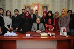 Gençlik ve Spor Bakanı Akif Çağatay Kılıç, AK Parti Kırıkkale İl Gençlik Kolları'nı ziyaret etti.