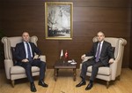 Gençlik ve Spor Bakanı Akif Çağatay Kılıç, Trabzon Kulübü Başkanı Muharrem Usta'yı makamında kabul etti.