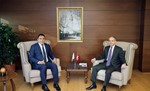 Gençlik ve Spor Bakanı Akif Çağatay Kılıç, Cumhurbaşkanı Başdanışmanı Hamza Yerlikaya'yı makamında kabul etti.