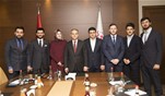 Gençlik ve Spor Bakanı Akif Çağatay Kılıç, Ankara'da Bulunan Genç STK Temsilcilerini makamında kabul etti.