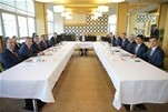 Gençlik ve Spor Bakanı Akif Çağatay Kılıç, bir grup Yüksek Öğrenim Kredi ve Yurtlar Kurumu İl Müdürüyle Ankara'da toplantı yaptı.
