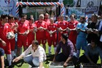 Gençlik ve Spor Bakanı Akif Çağatay Kılıç, Gaziantep'te Suriyeli göçmenler arasında düzenlenen Yeşil Sahada Barış İçin Kardeşlik Turnuvasının kapanış töreninde oynanan gösteri maçında forma giydi.