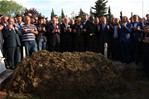 Şehit Er Özkan Özden için Samsun’da düzenlenen cenaze törenine katılan Gençlik ve Spor Bakanı Akif Çağatay Kılıç, Özden’in ailesine başsağlığı diledi.