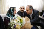 Bakan Çağatay Kılıç Samsun’da şehit ailesini ziyaret etti.