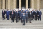 Binali Yıldırım başkanlığında kurulan 65. Hükümet, 315 oyla güvenoyu aldı. Güven oylamasının ardından hükümet Anıtkabir'i ziyaret etti.