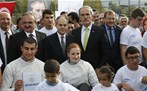 Gençlik ve Spor Bakanı Akif Çağatay Kılıç, Bursa  Atıcılar Eğitim ve Spor Vadisi'nde yaptığı ziyarette amatör spor kulüplerine malzeme dağıtımında bulundu.