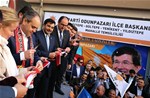 Gençlik ve Spor Bakanı Akif Çağatay Kılıç, AK Parti Eskişehir İl Başkanlığı Mahalle Temsilcilikleri Açılış Töreni'ne katıldı.