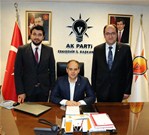 Gençlik ve Spor Bakanı Akif Çağatay Kılıç, AK Parti Eskişehir İl Başkanlığı'nı ziyaret etti.