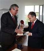 Gençlik ve Spor Bakanı Akif Çağatay Kılıç, İsviçre'deki temasları çerçevesinde Dünya Okçuluk Federasyonu merkezini ziyaret etti.