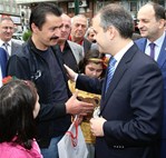 Gençlik ve Spor Bakanı Akif Çağatay Kılıç, Sayın Cumhurbakanımız Recep Tayyip Erdoğan'ın engelli bir gence verdiği forma sözünü yerine getirdi.