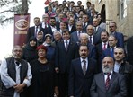 Sayın Başbakanımız Ahmet Davutoğlu ve Gençlik ve Spor Bakanı Akif Çağatay Kılıç, Kahramanmaraş'da TRT de yayınlanan Yedi Güzel Adam dizi setini ziyaret etti.