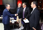 Gençlik ve Spor Bakanı Akif Çağatay Kılıç,  Antalya'da düzenlenecek Federasyonlar Boyutuyla Türk Sporunun Geleceği Çalıştayı öncesinde gazetecilerle bir araya geldi.