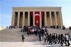 Sayın Cumhurbaşkanımız Recep Tayyip Erdoğan ve Gençlik ve Spor Bakanı Akif Çağatay Kılıç, 29 Ekim Cumhuriyet Bayramı için Anıtkabir 'de düzenlenen törene katıldı.