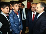 Gençlik ve Spor Bakanı Akif Çağatay Kılıç, Gaziantep Şehit Kamil Kültür ve Kongre Merkezi'nde düzenlenen Türkiye İnovasyon Haftası Gaziantep buluşması etkinliklerine katıldı.