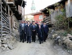Gençlik ve Spor Bakanı Akif Çağatay Kılıç, Samsun'un Vezirköprü ilçesinin Kızılkese Köyü'nü ziyaret etti.